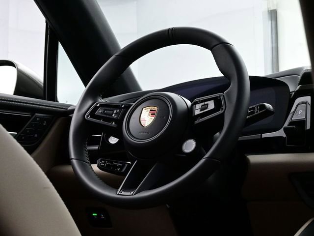 New 2025 Porsche Macan 4S Electric AWD/4WD image 21