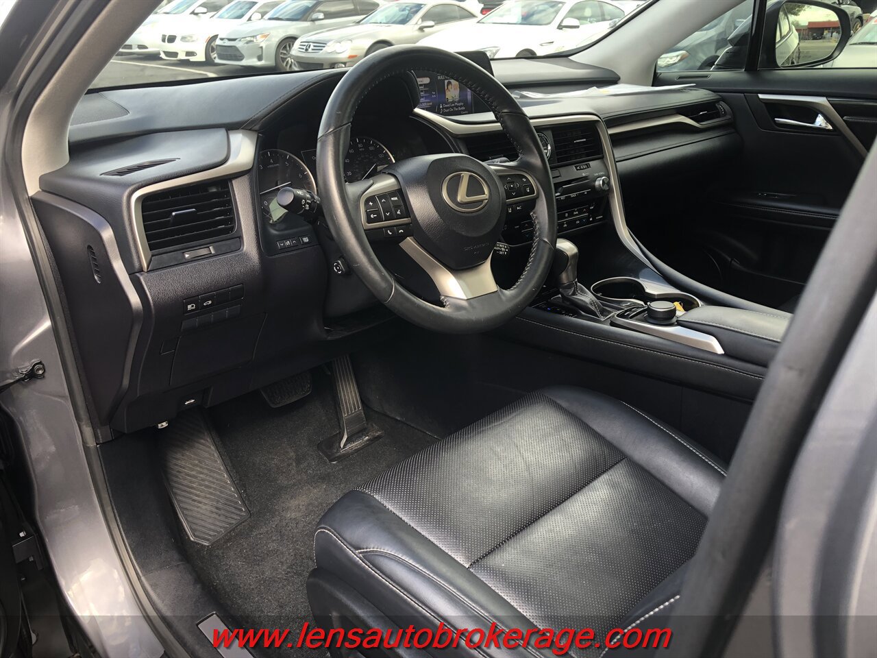 Used 2019 Lexus RX 350 FWD w/ Accessory Package image 10