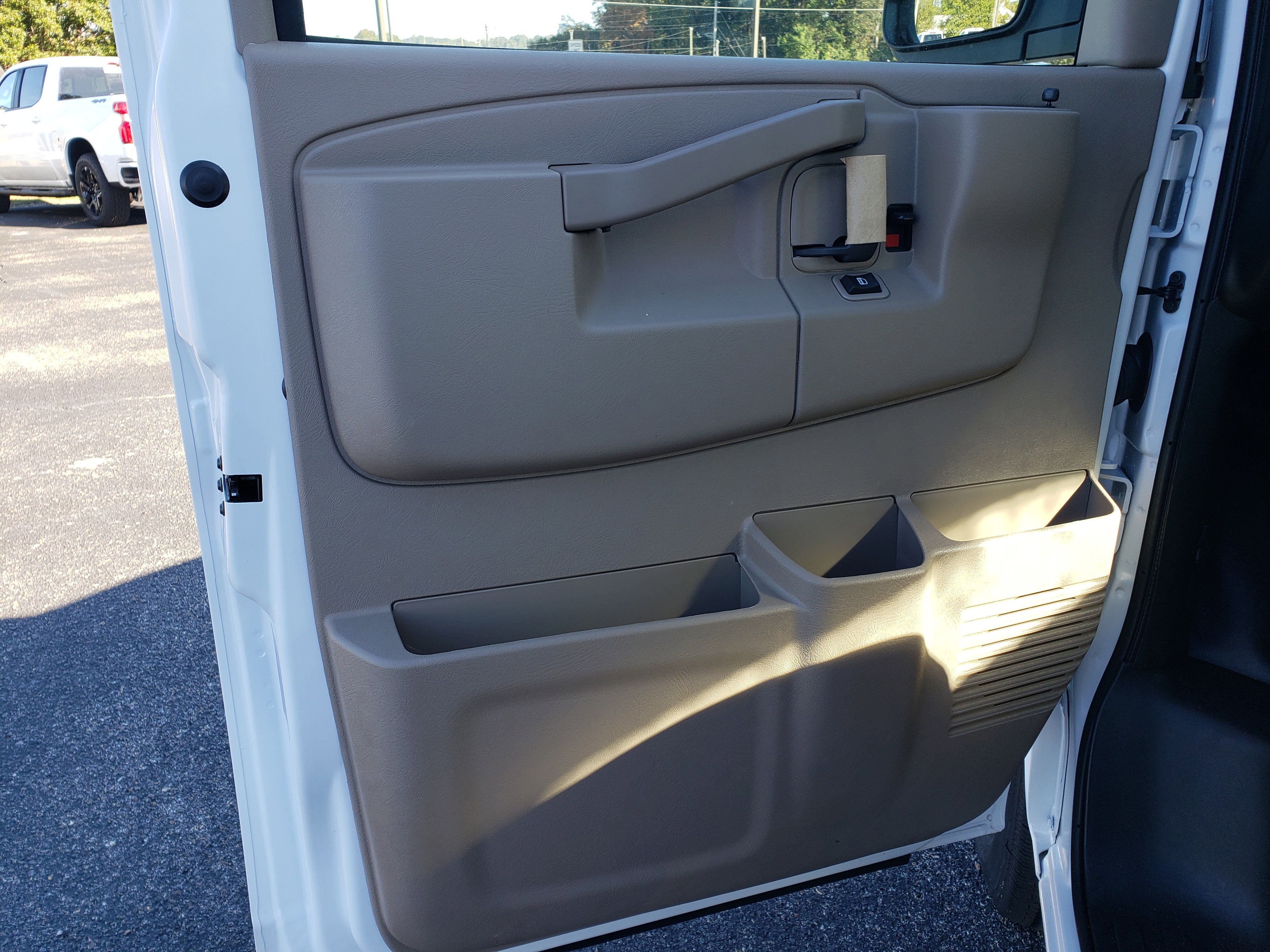 New 2025 Chevrolet Express 2500 w/ Driver Convenience Package image 16