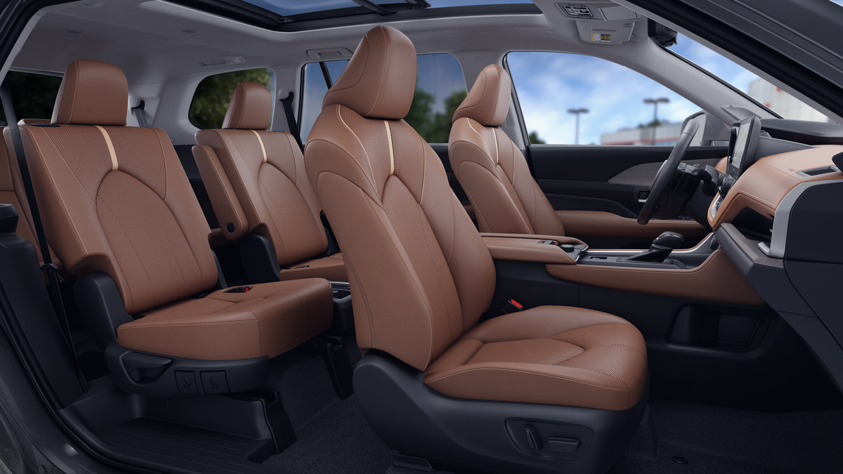 New 2026 Toyota Grand Highlander AWD image 2