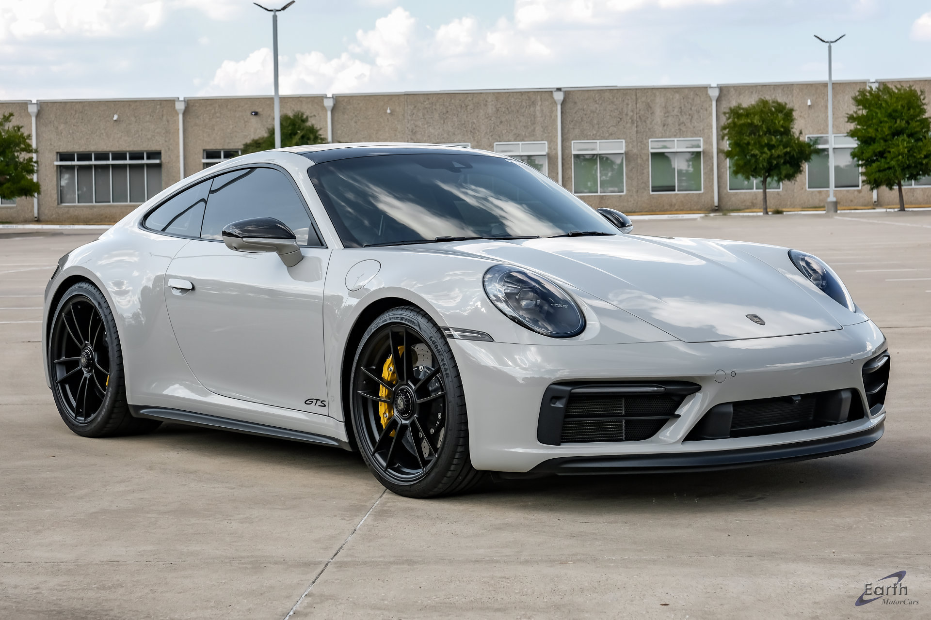 Used 2024 Porsche 911 Carrera GTS RWD image 22
