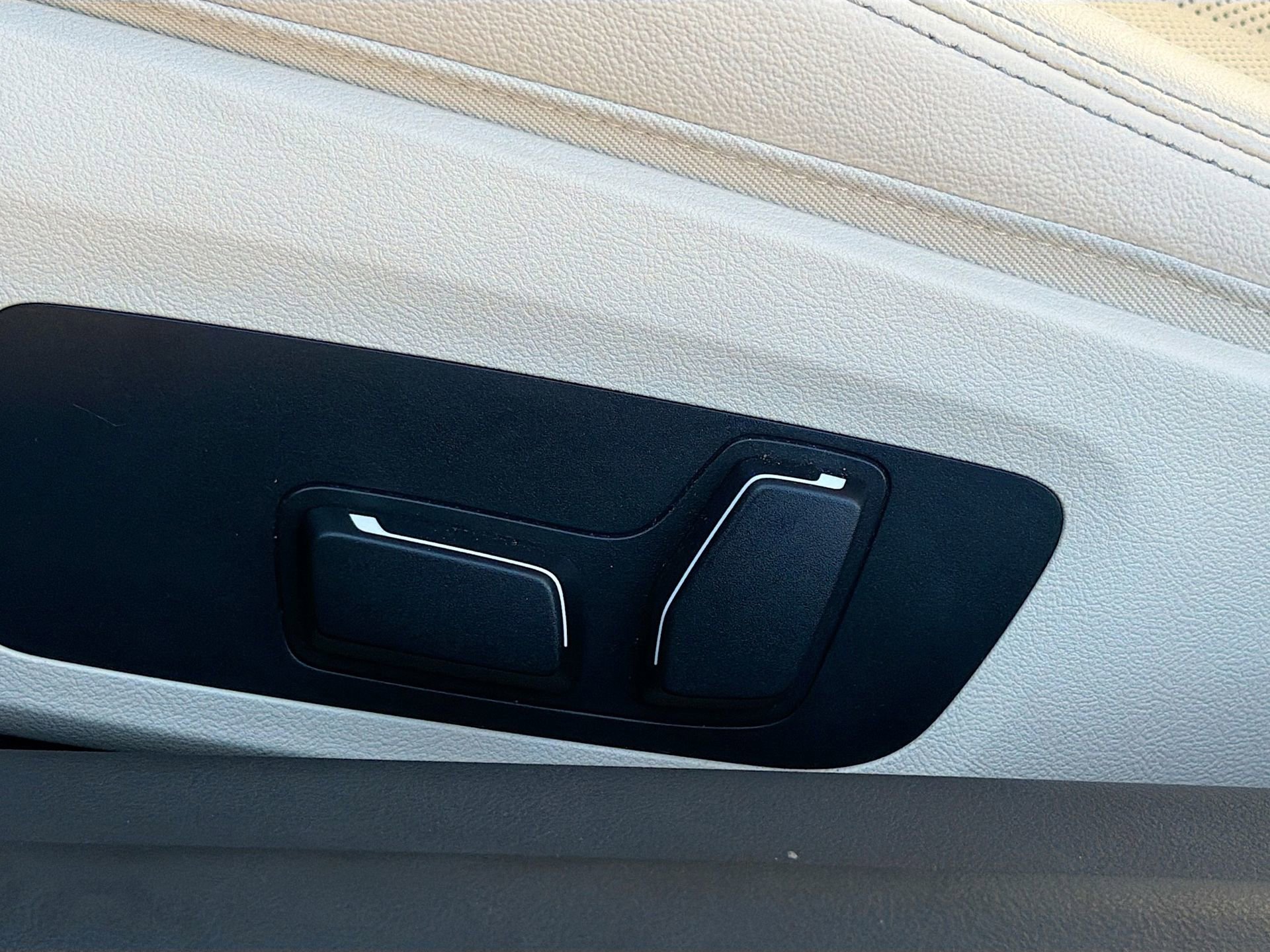 Used 2025 BMW M240i xDrive Coupe image 27