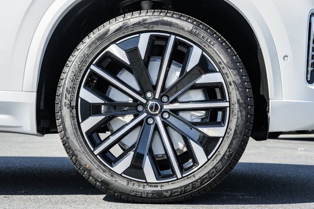 New 2026 Volvo XC90 B5 Plus image 16