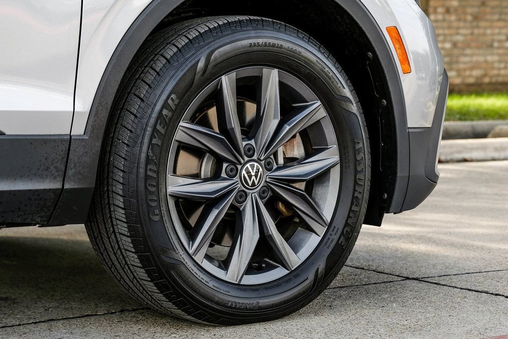 Used 2022 Volkswagen Tiguan SE AWD/4WD image 70