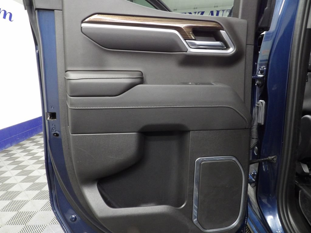 Used 2022 Chevrolet Silverado 1500 LT AWD/4WD image 52