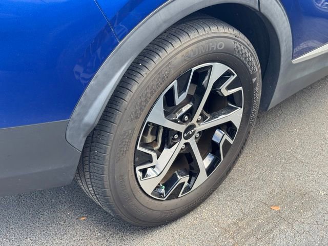 Certified 2023 Kia Sportage EX image 3