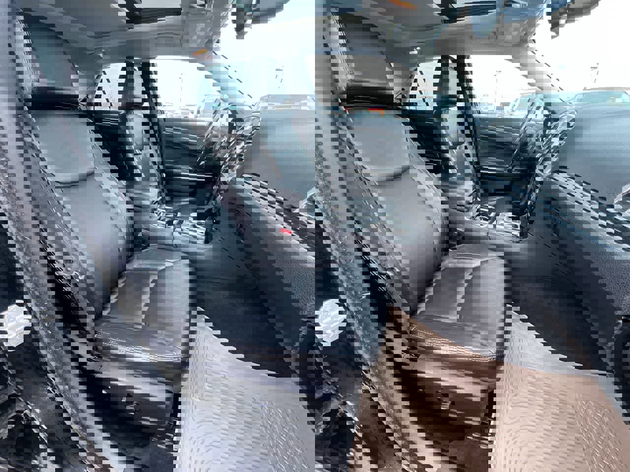 Used 2016 Chrysler 300 Limited w/ Driver Convenience Group image 28