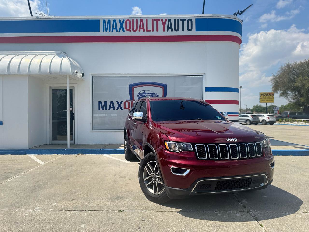 Used 2020 Jeep Grand Cherokee Limited AWD/4WD image 16