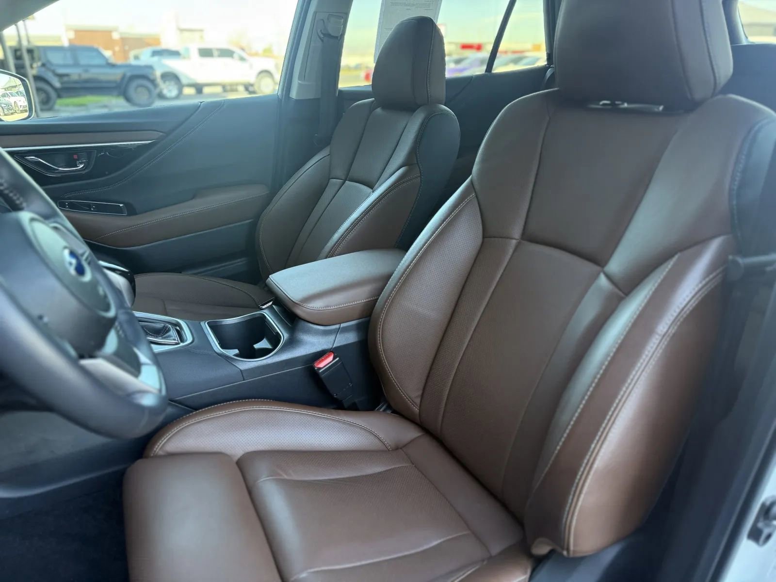 Used 2022 Subaru Outback Touring w/ Popular Package #2 image 15