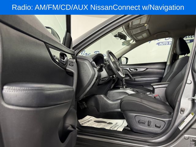 Used 2018 Nissan Rogue SV w/ Premium Package image 11