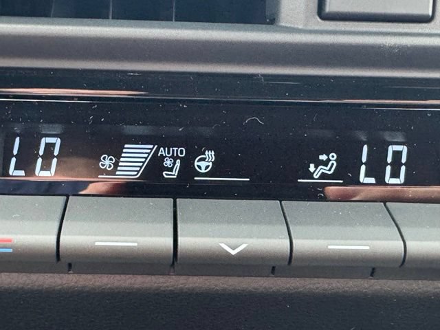 New 2026 Toyota Crown Signia AWD/4WD image 34