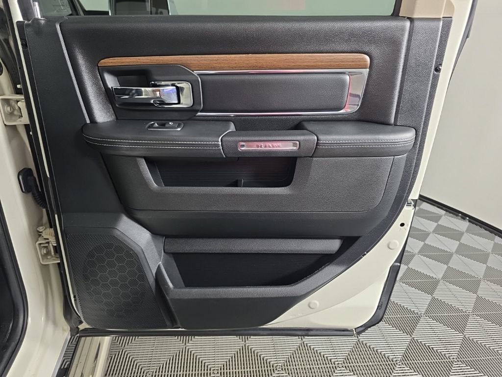 Used 2017 RAM 1500 Laramie w/ Convenience Group AWD/4WD image 36