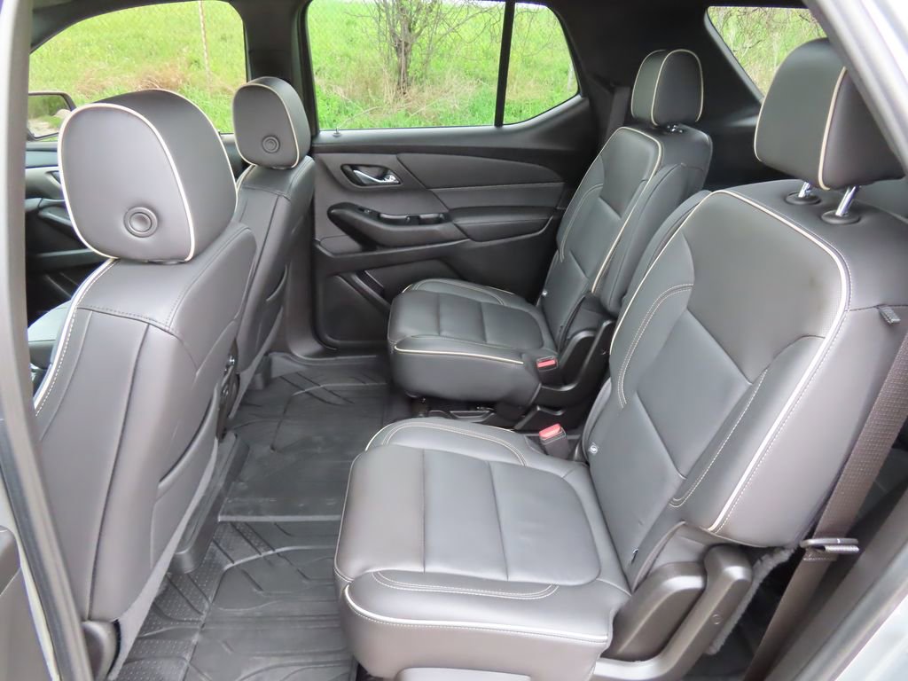 Certified 2023 Chevrolet Traverse Premier w/ Redline Edition AWD/4WD image 26