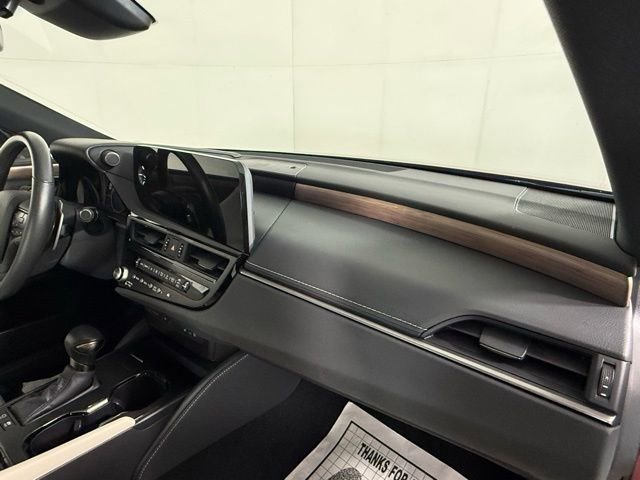 Certified 2025 Lexus ES 300h 300h w/ Premium Package image 33