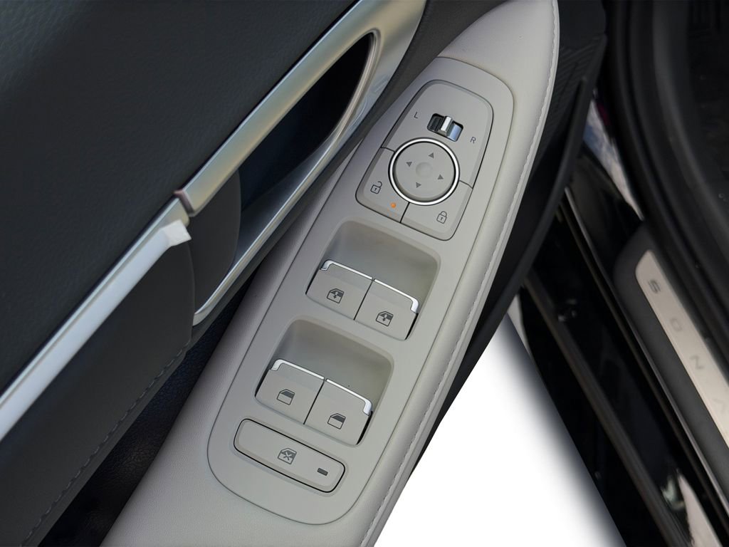 New 2026 Hyundai Sonata Limited image 17