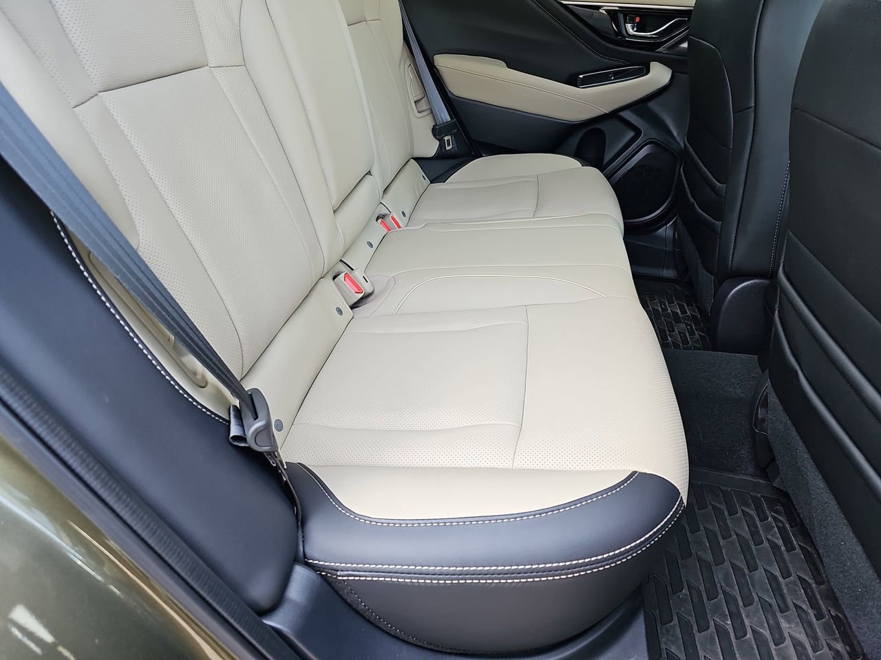 Certified 2025 Subaru Outback Limited image 18