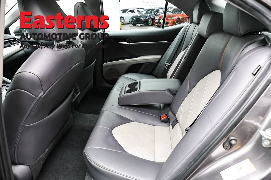 Used 2018 Toyota Camry XLE w/ Driver Assist Package FWD image 22