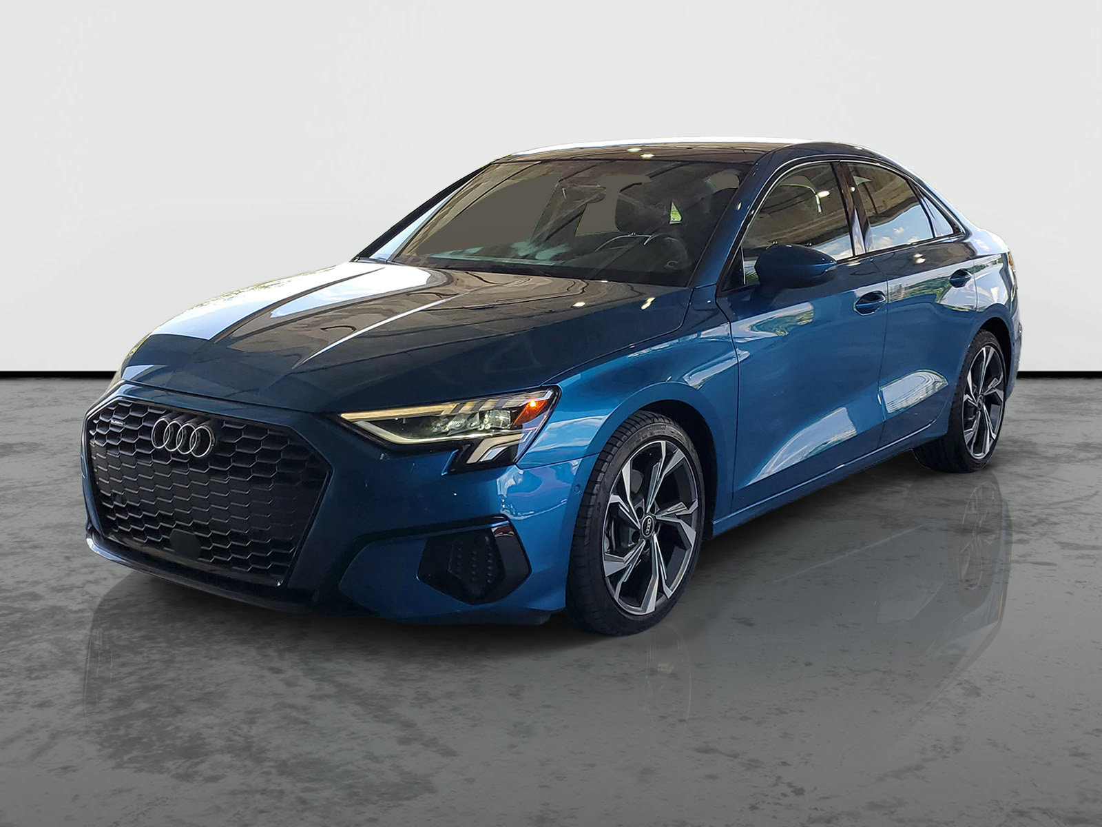 Used 2023 Audi A3 2.0T Premium w/ Convenience Package image 4