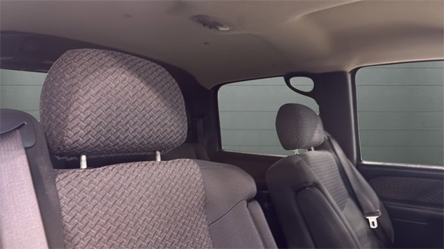 Used 2002 Chevrolet Avalanche 2500 image 34