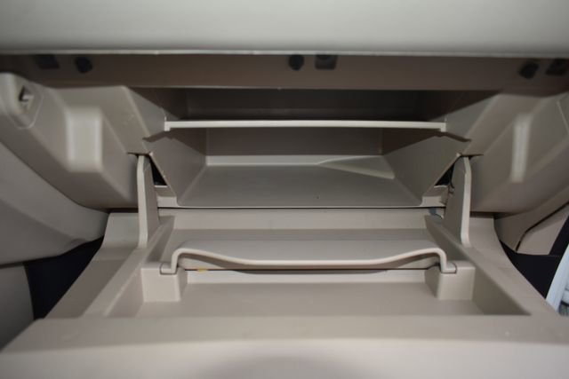 Used 2017 Nissan Pathfinder Platinum w/ Family Entertainment Package image 56