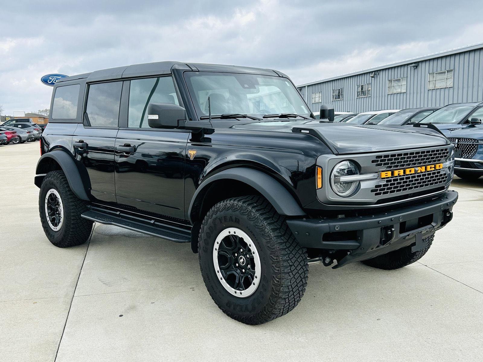 Used 2024 Ford Bronco Badlands video 2