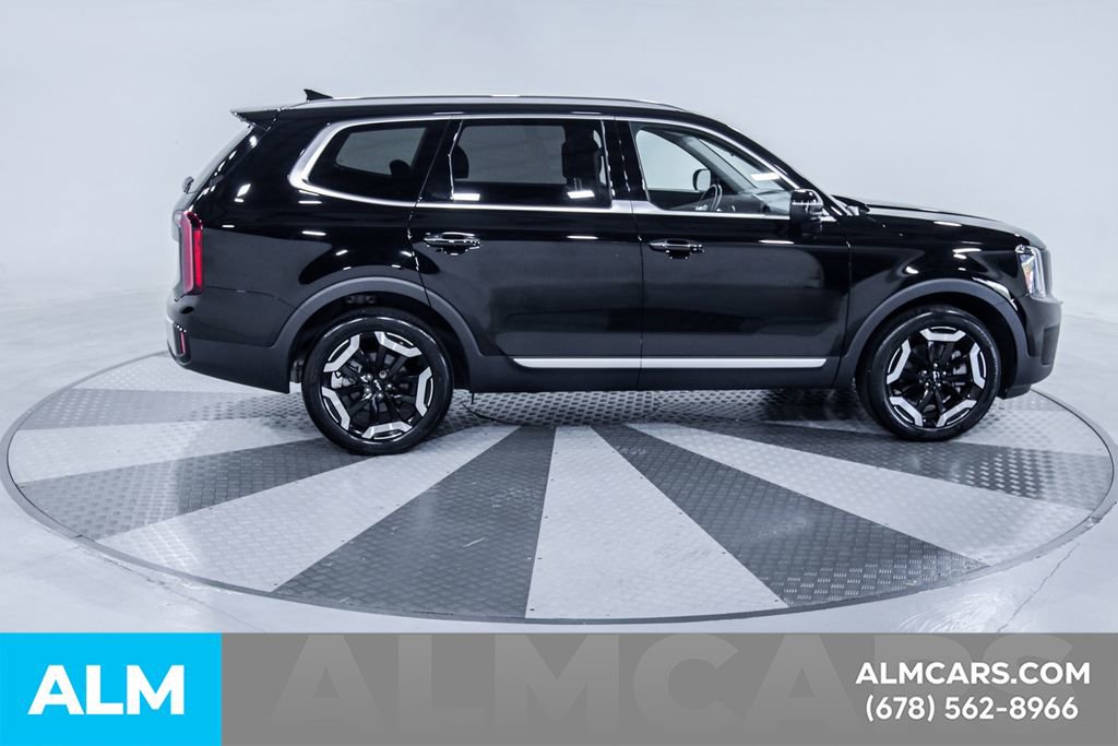 Used 2024 Kia Telluride S w/ S Sunroof Package FWD image 11