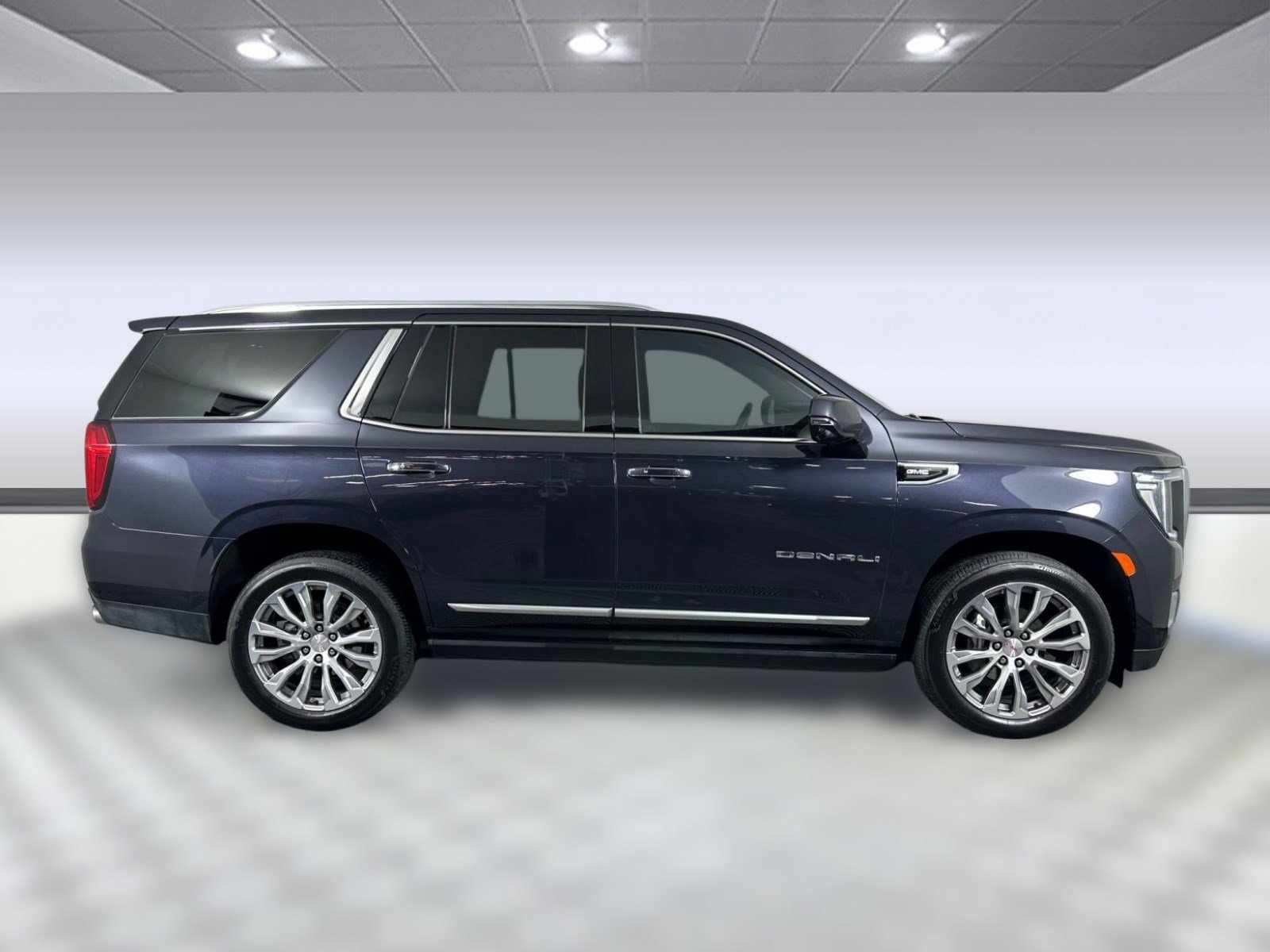 Used 2023 GMC Yukon Denali image 7