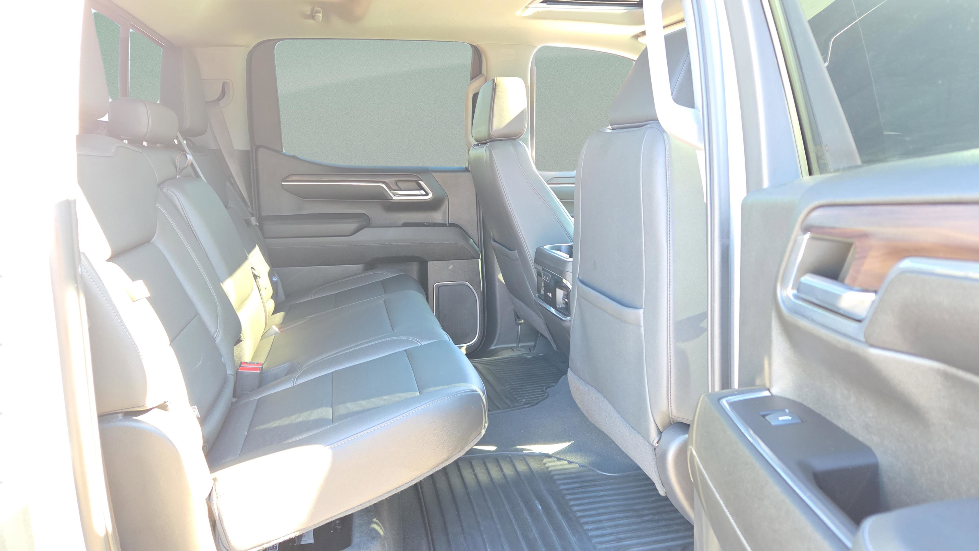 Used 2023 GMC Sierra 1500 SLT w/ SLT Premium Package image 19