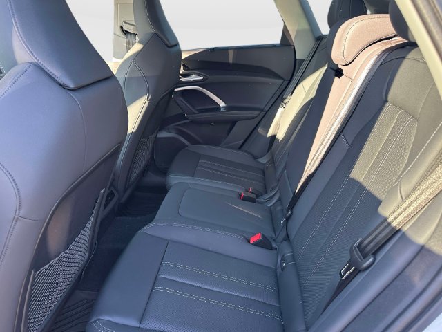 Certified 2025 Audi Q5 Premium Plus w/ Premium Plus AWD/4WD image 14