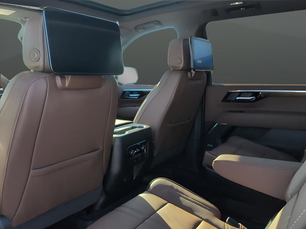 New 2026 Chevrolet Suburban High Country image 23