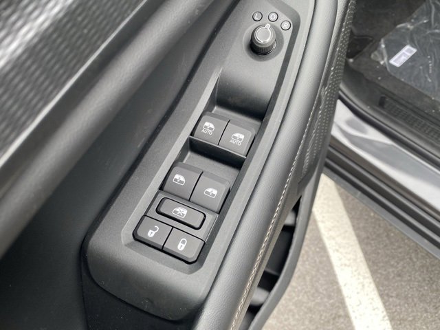 New 2025 Jeep Grand Cherokee L Altitude image 13