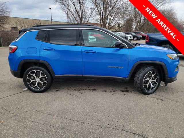 Used 2024 Jeep Compass Limited image 2