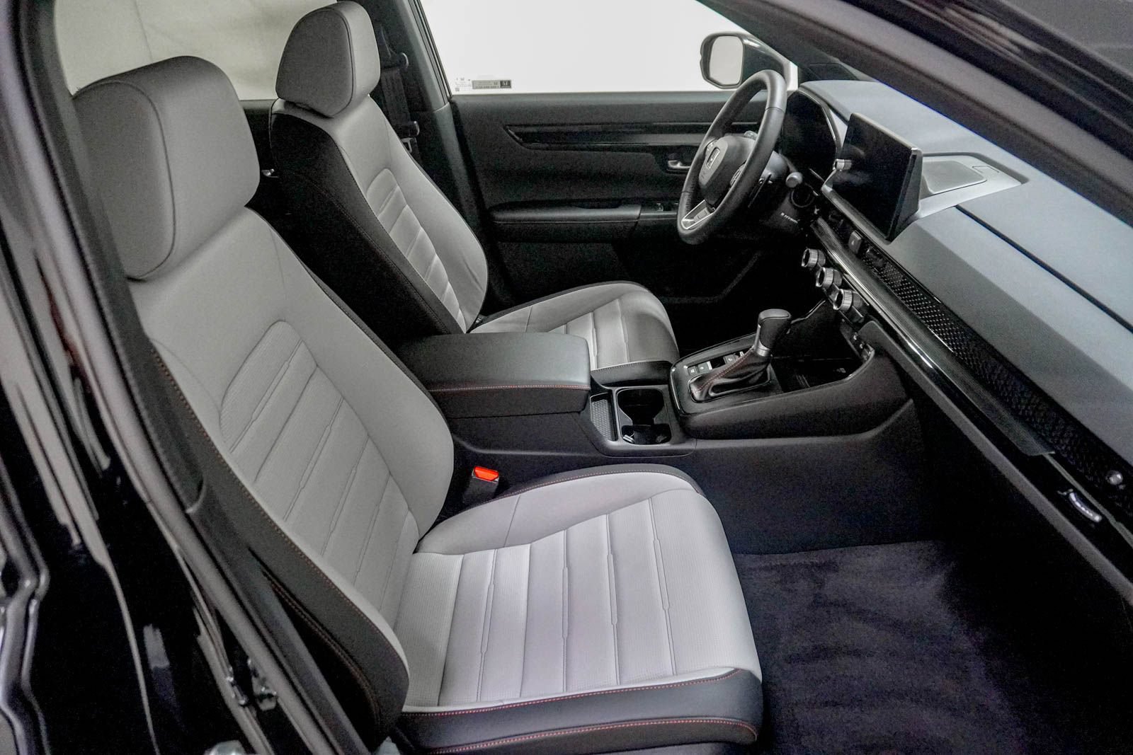 Certified 2026 Honda CR-V Sport Touring image 32