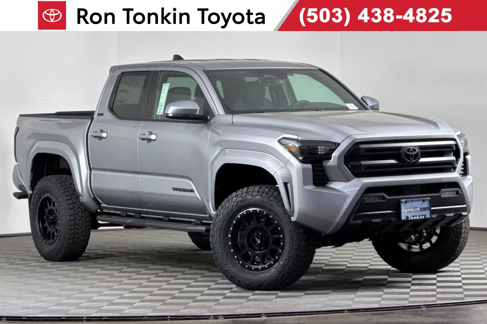 New 2025 Toyota Tacoma SR5