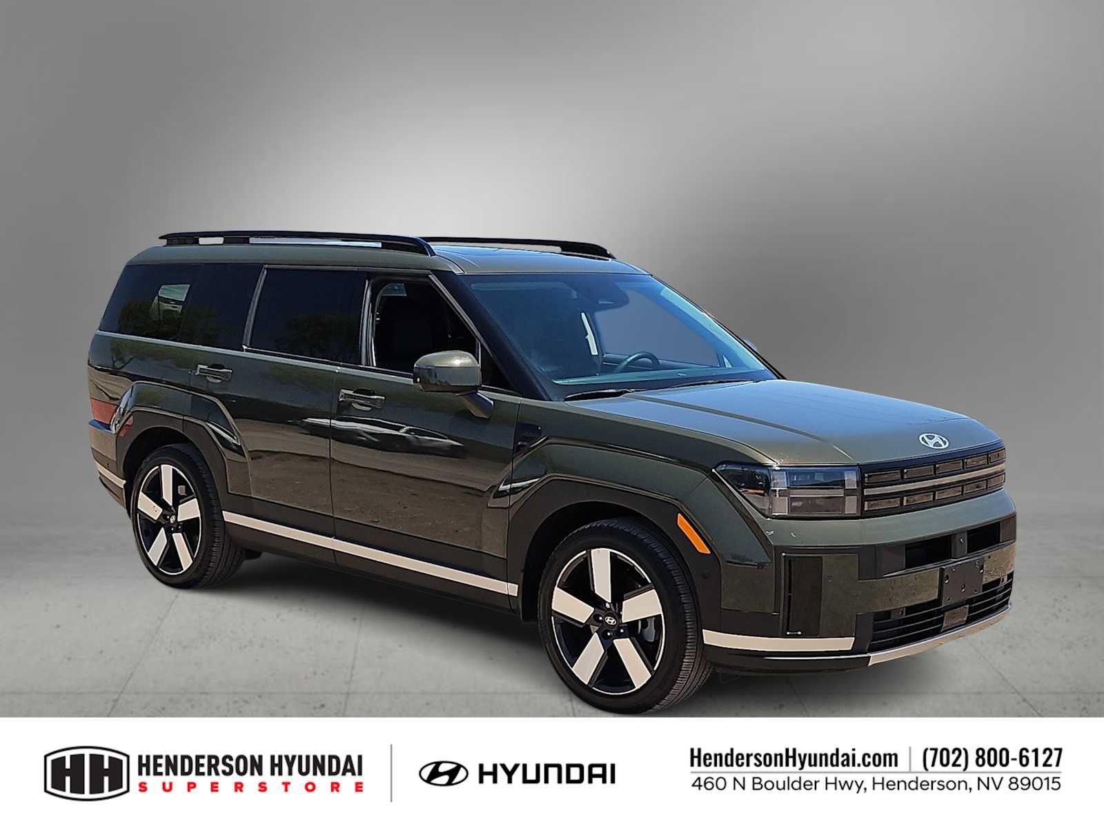 Used 2024 Hyundai Santa Fe Limited AWD/4WD image 2