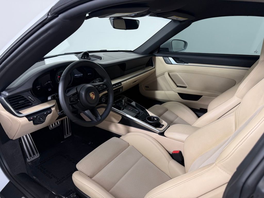 Certified 2023 Porsche 911 Targa 4S AWD/4WD image 4