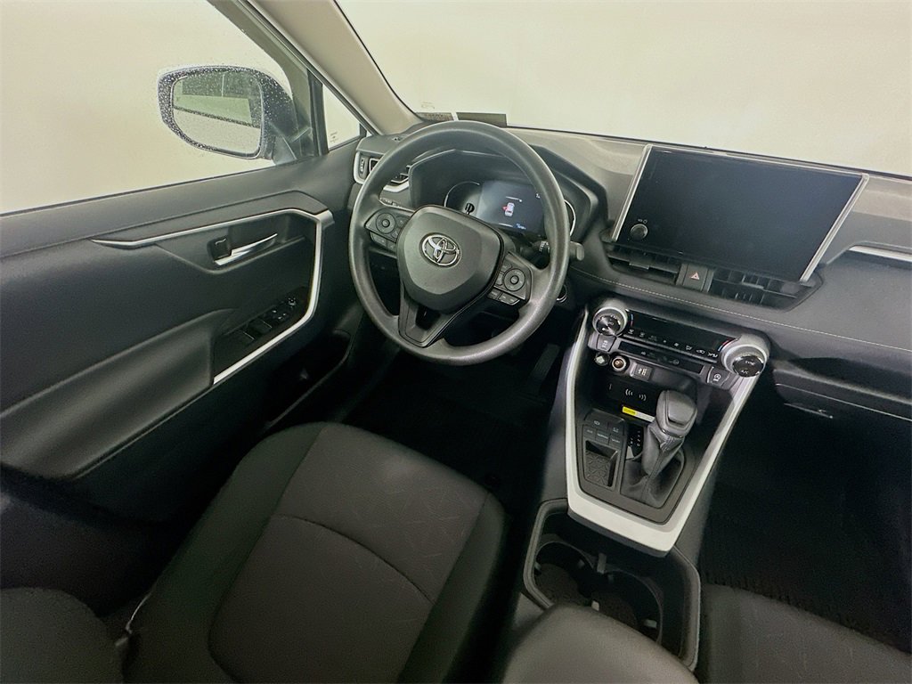 Used 2024 Toyota RAV4 XLE image 9