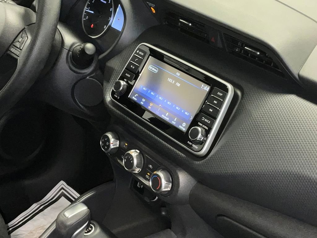 Certified 2025 Nissan Kicks Play S image 16