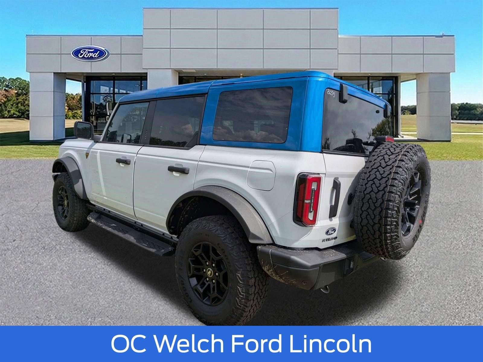 New 2026 Ford Bronco Badlands AWD/4WD image 3