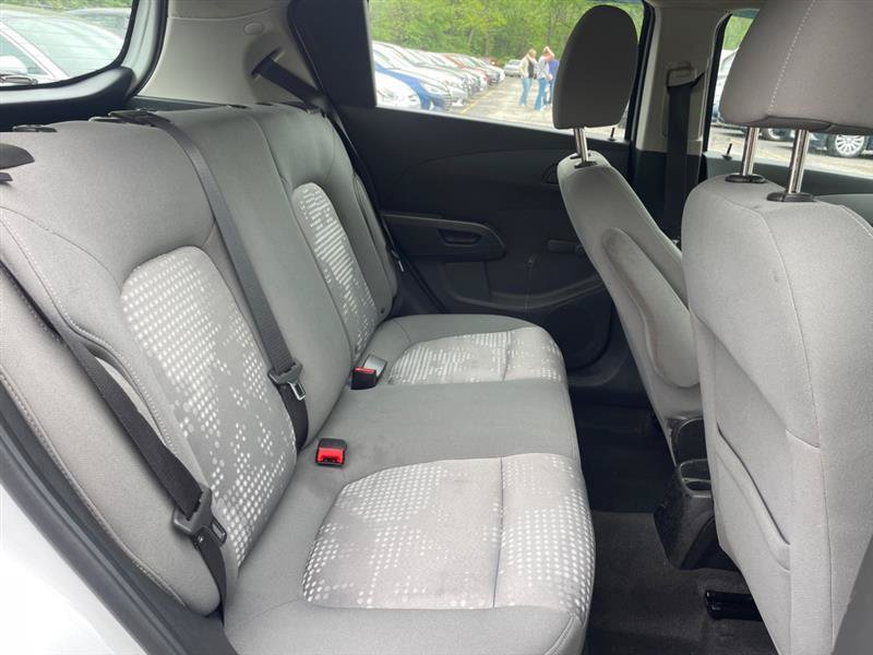 Used 2017 Chevrolet Sonic LT FWD image 13