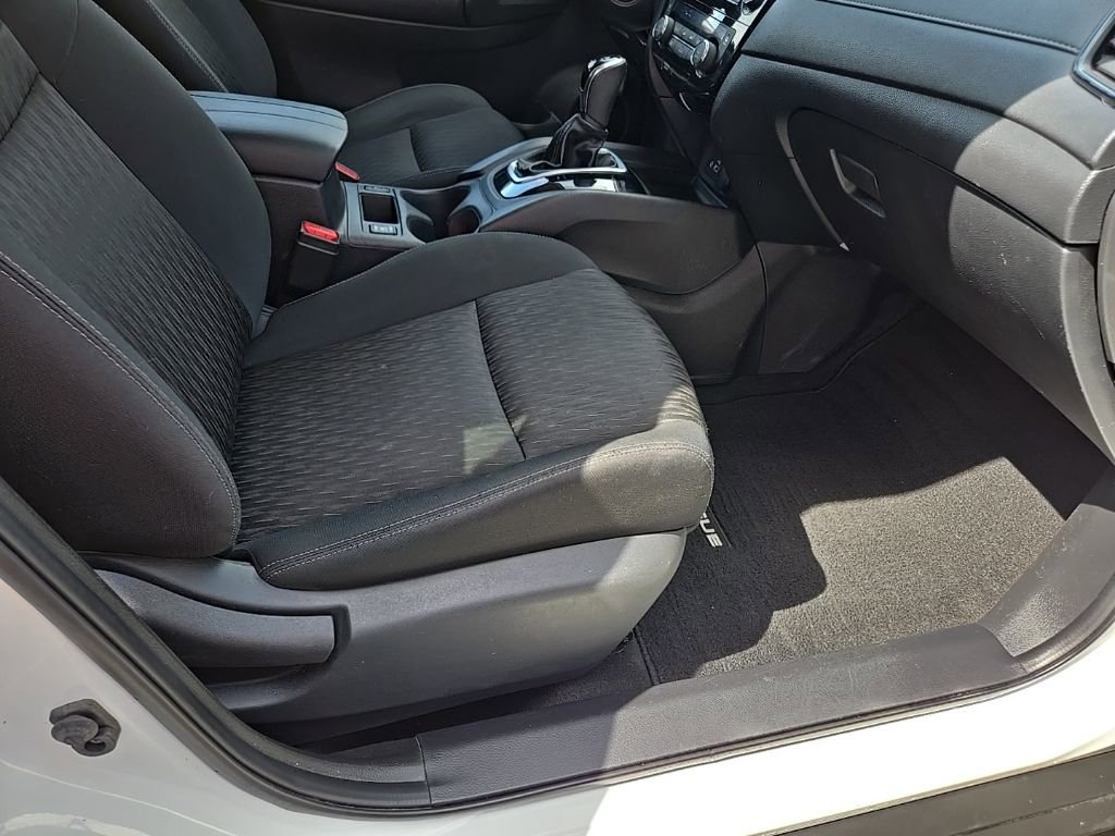 Used 2020 Nissan Rogue SV AWD/4WD image 65