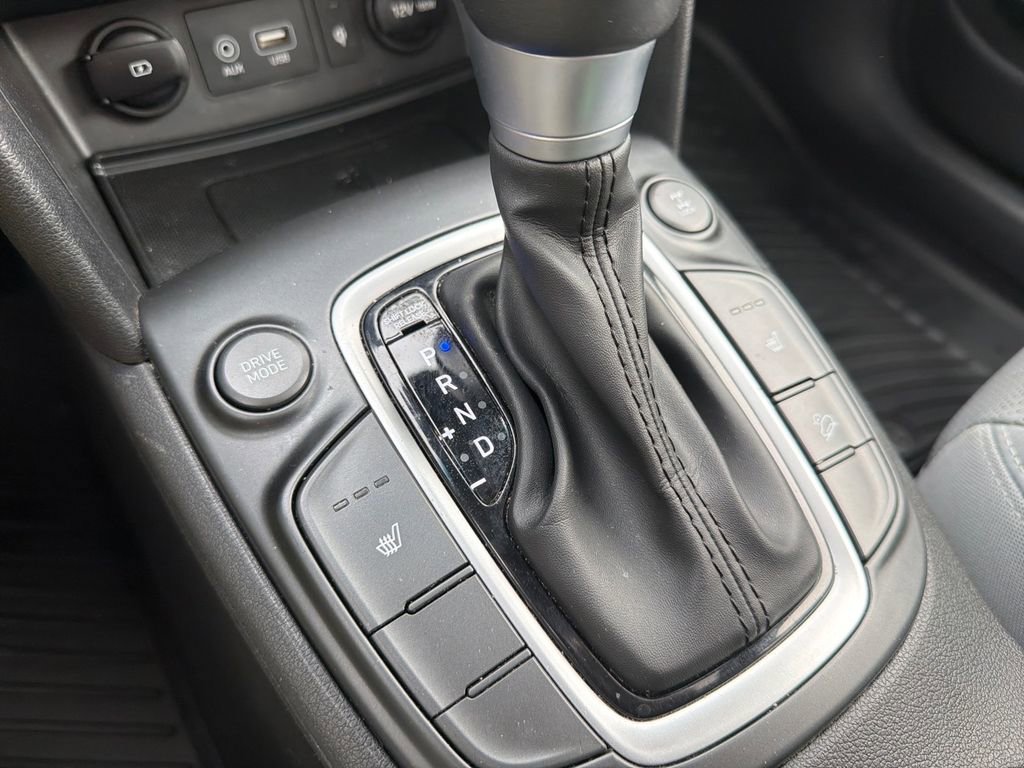 Used 2020 Hyundai Kona Limited image 11