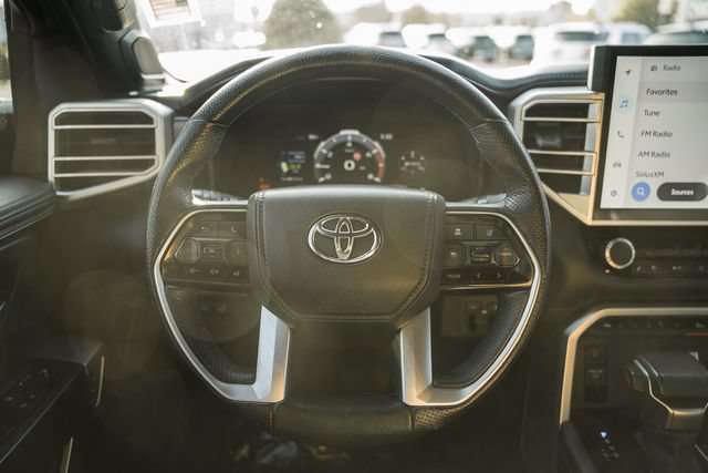 Used 2023 Toyota Tundra Platinum AWD/4WD image 33