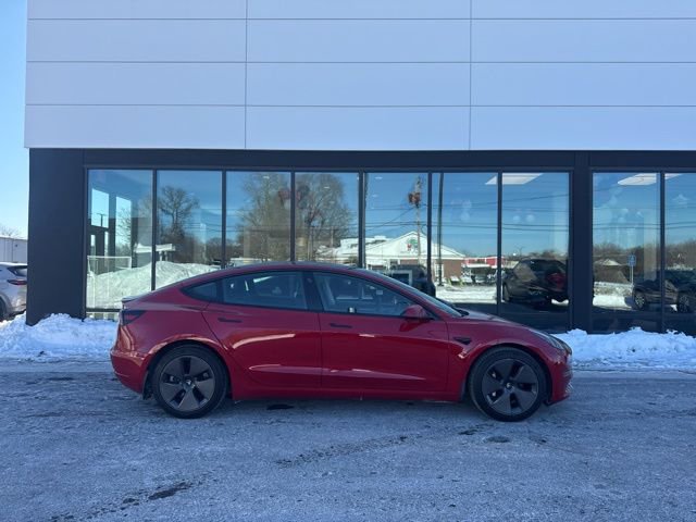 Used 2023 Tesla Model 3 Standard Range image 2