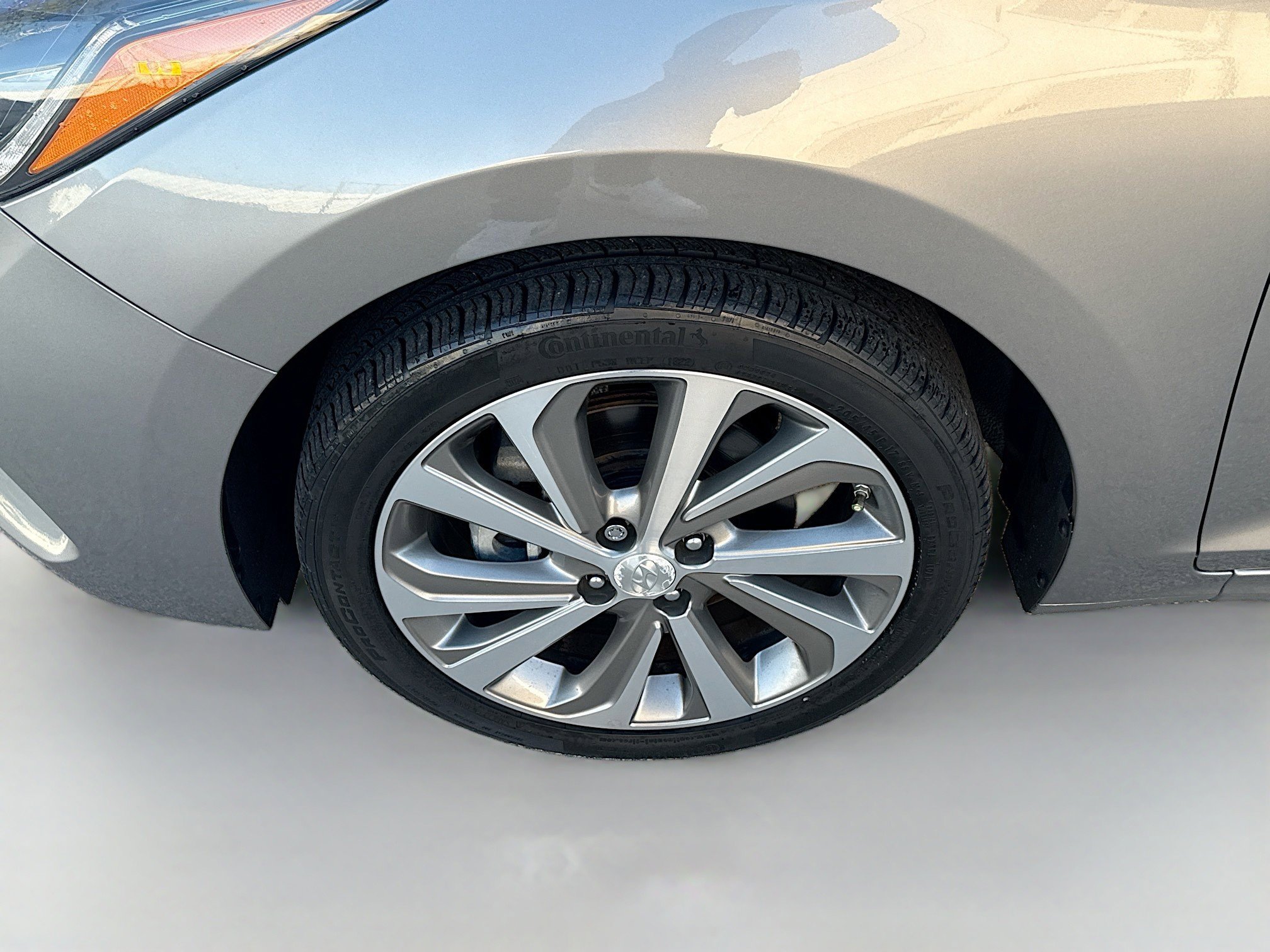 Used 2022 Hyundai Accent Limited image 34