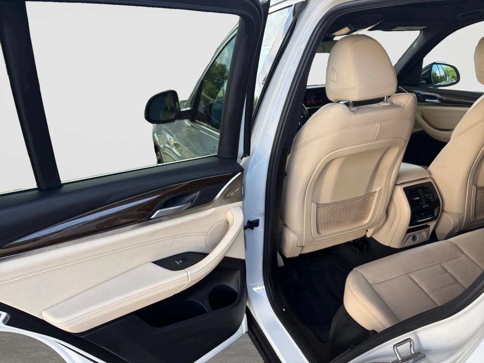 Used 2018 BMW X3 xDrive30i AWD/4WD image 14