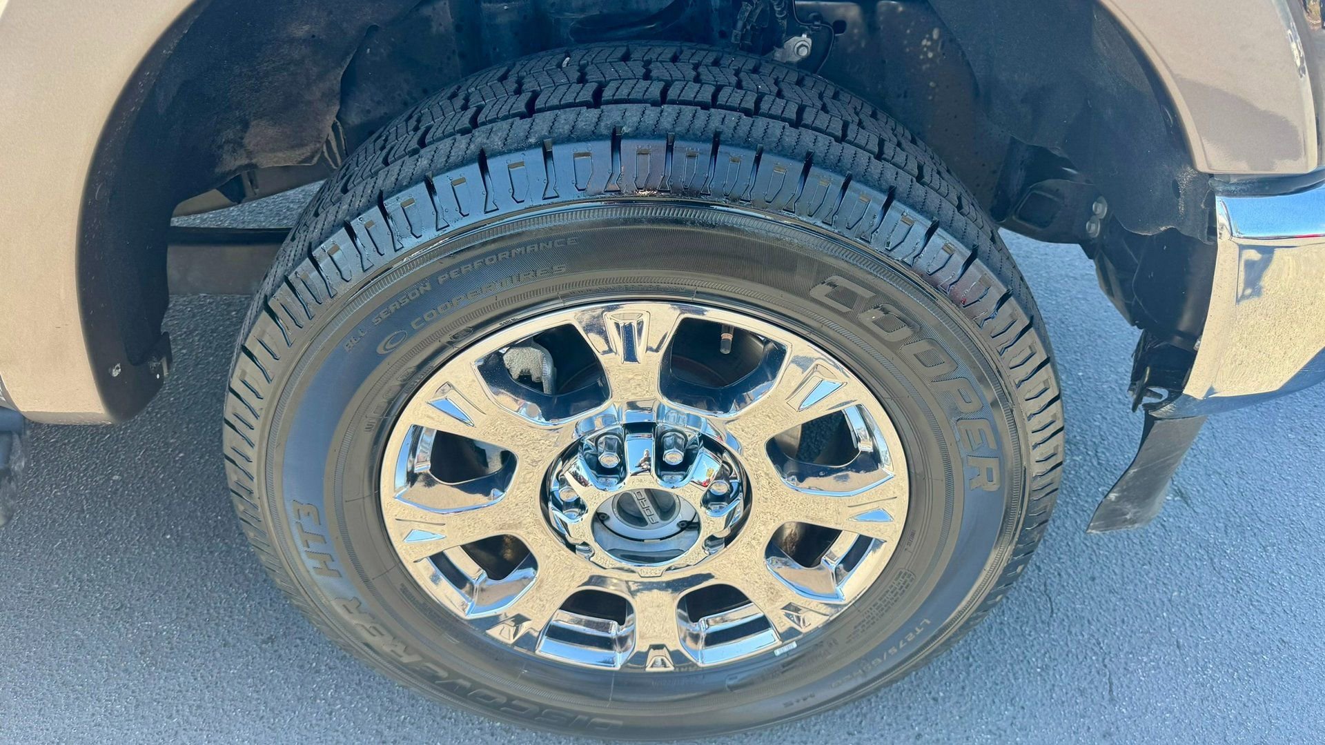 Certified 2021 Ford F250 Lariat w/ Lariat Ultimate Package image 4