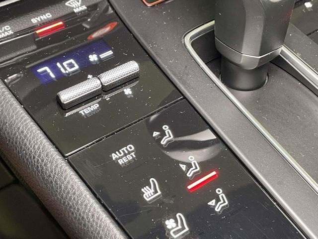 Certified 2025 Porsche Macan S AWD/4WD image 33