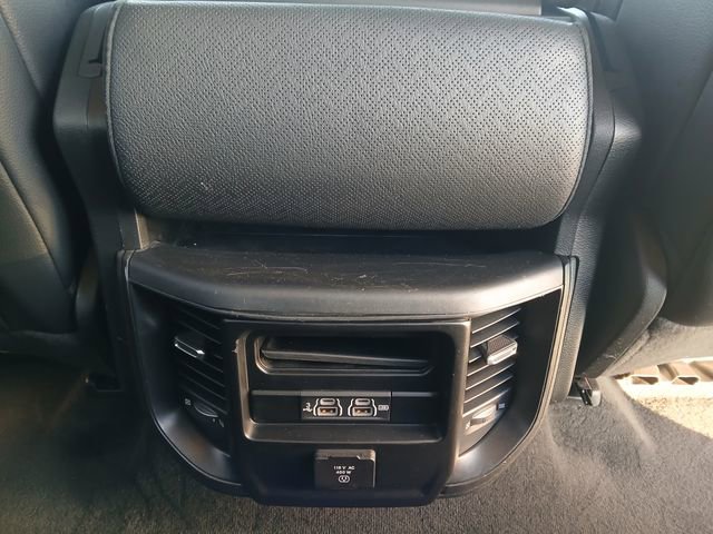 Used 2020 RAM 1500 Laramie image 28