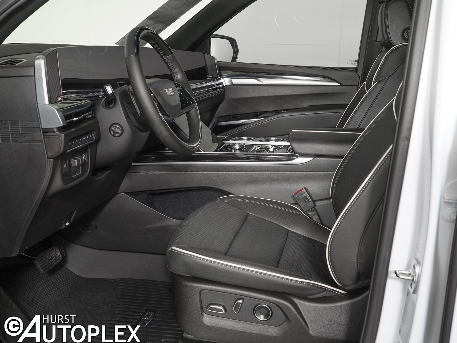 Used 2026 Cadillac Escalade Sport w/ Touring Package image 16